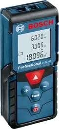 디지털 디스플레이가 장착된 Bosch GLM 40 레이저 측정기.