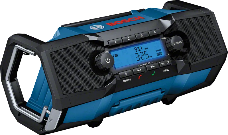 디지털 디스플레이가 장착된 Bosch GPB 18V-2 C 작업 현장용 라디오.