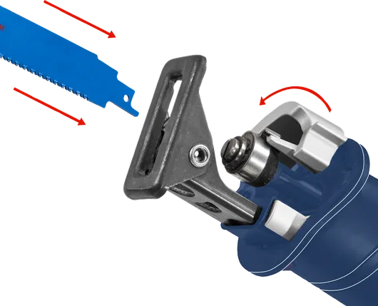 분리된 파란색 톱날이 설치 위치에 있는 왕복 톱입니다.