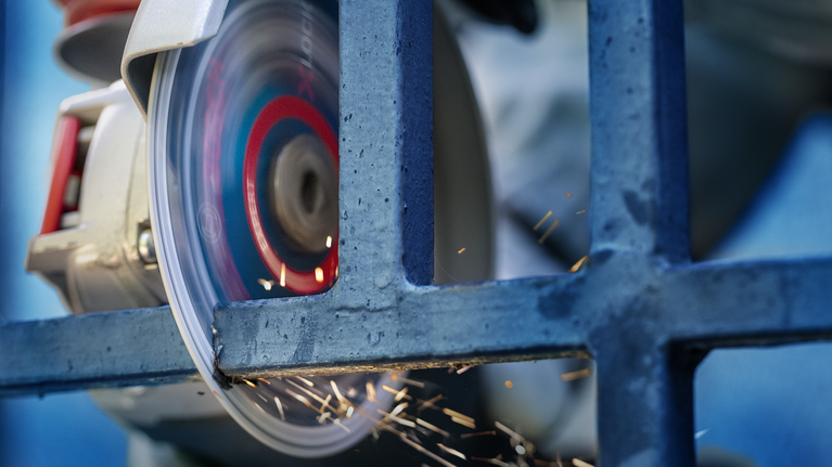EXPERT Diamond Metal Wheel 컷팅 디스크 105 x 20/16mm 디스크 조각을 금속 막대에 절단하여 불꽃을 발생시킵니다.