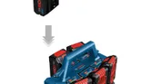 배터리 슬롯 6개가 있는 Bosch GAL 18V6-80 충전기.
