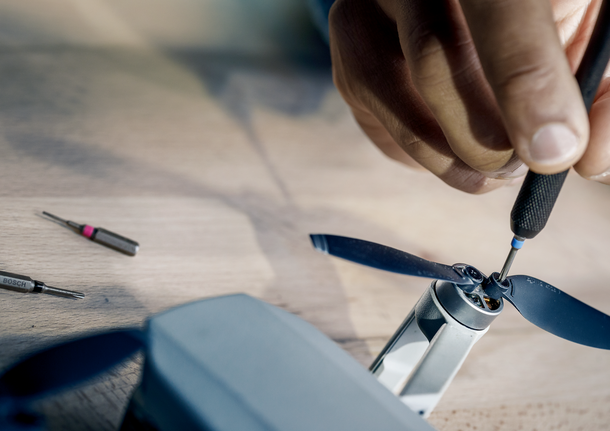 전자제품 수리용 Bosch 정밀 드라이버 비트.