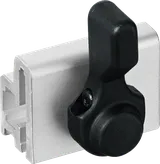 금속 압출에 검은색 클램프.