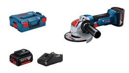 보쉬 프로페셔널 각도 그라인더와 배터리, 충전기가 담긴 파란 상자.